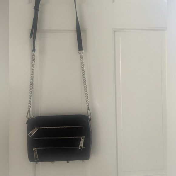 REBECCA MINKOFF Black/Silver 3
Zip Crossbody - Picture 4 of 8